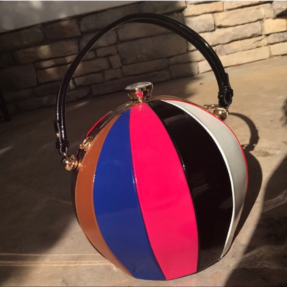 Fun Yet Elegant Bowling Ball Shaped Handbag!
